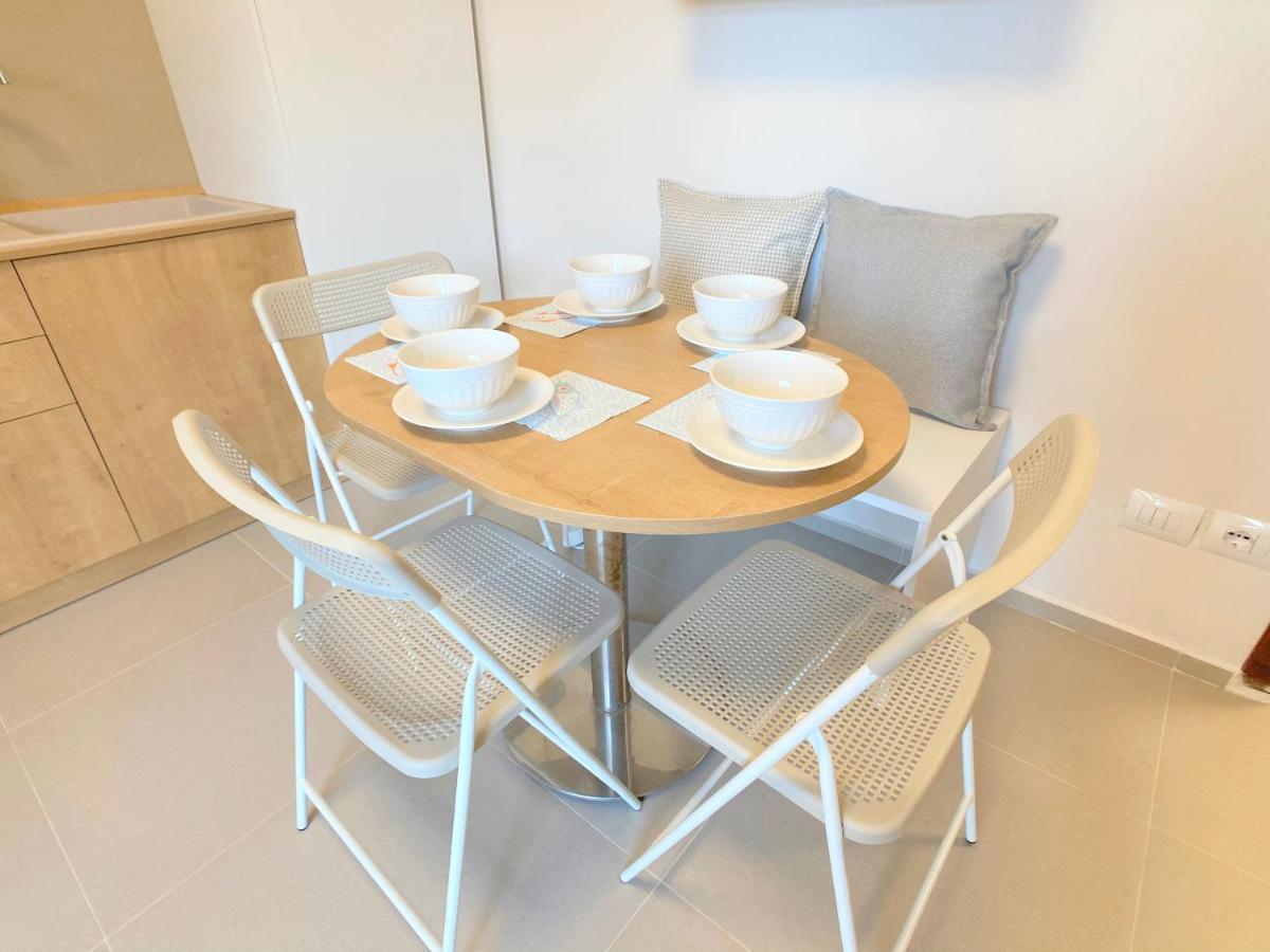 13 Eur For Monthly Stay - Home By The Sea - Hbs Golem  Exterior foto